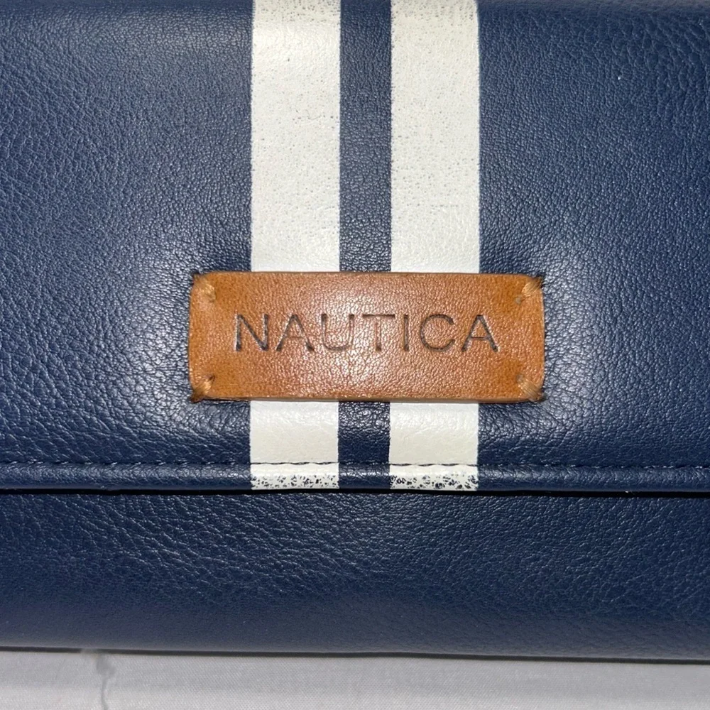 Nautica Wallet Clutch Navy White Accents Stripe Card Holder